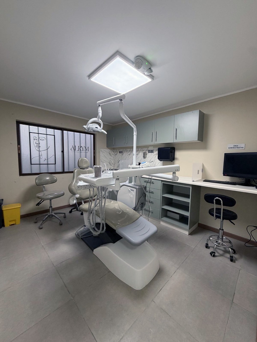 Box de odontología de Clínica Alkym